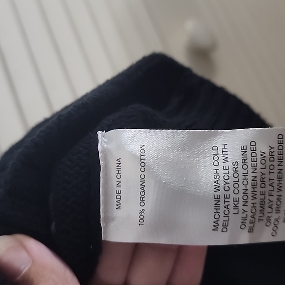 Black Quince 100% Cotton Sweater - Picture 3 of 3